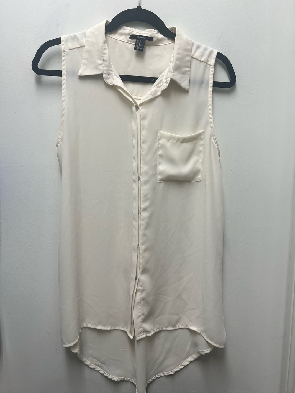 Forever 21 Cream Sleeveless Collared Button-Down Blouse